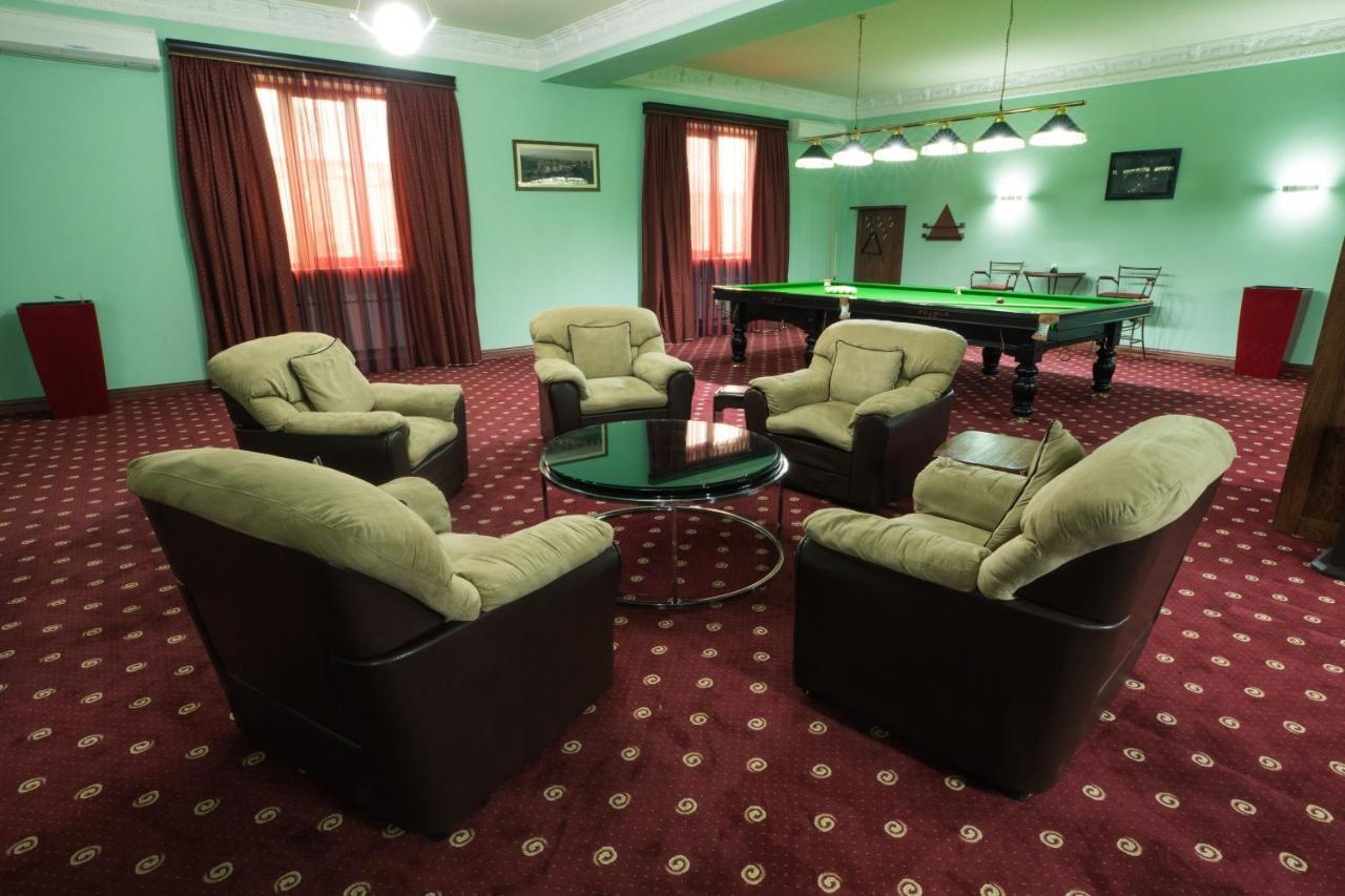 La Defense Hotel Jerevan Eksteriør billede